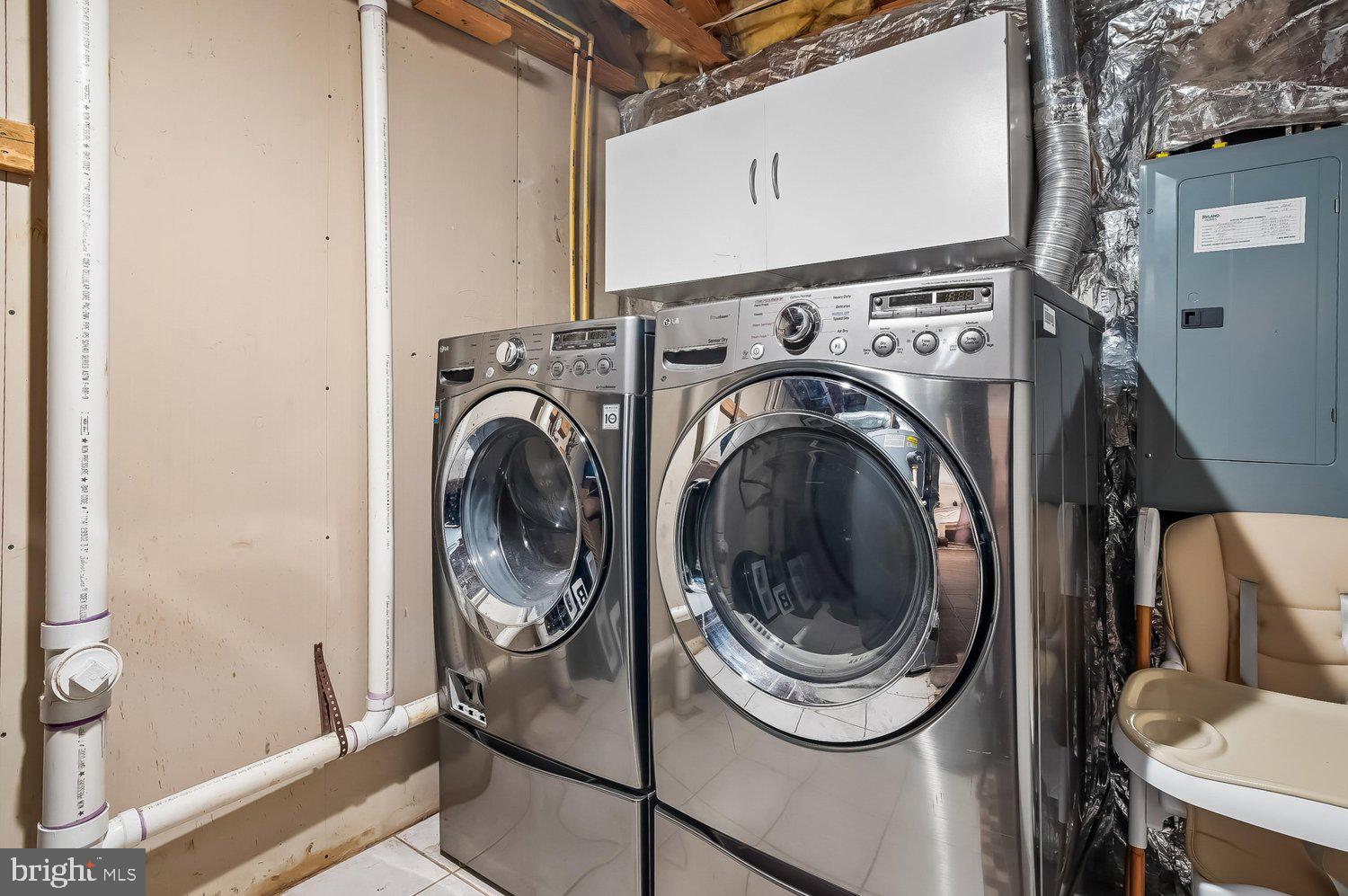 SOUTH RIVER COLONY - Residential