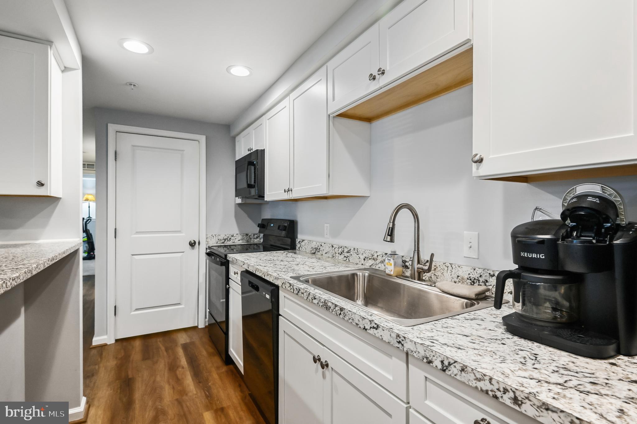 ROCKBURN COMMONS III - Residential