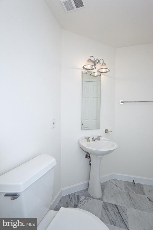 HARBORVIEW - Residential Lease