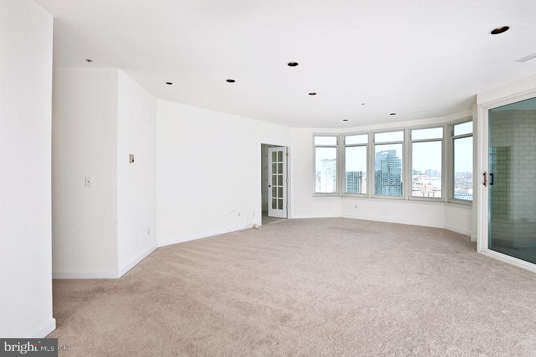 HARBORVIEW - Residential Lease