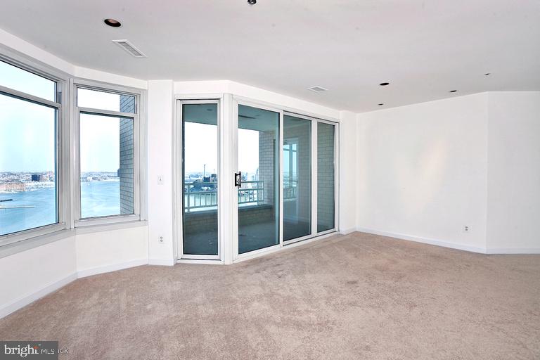 HARBORVIEW - Residential Lease