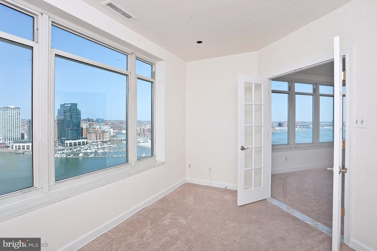 HARBORVIEW - Residential Lease