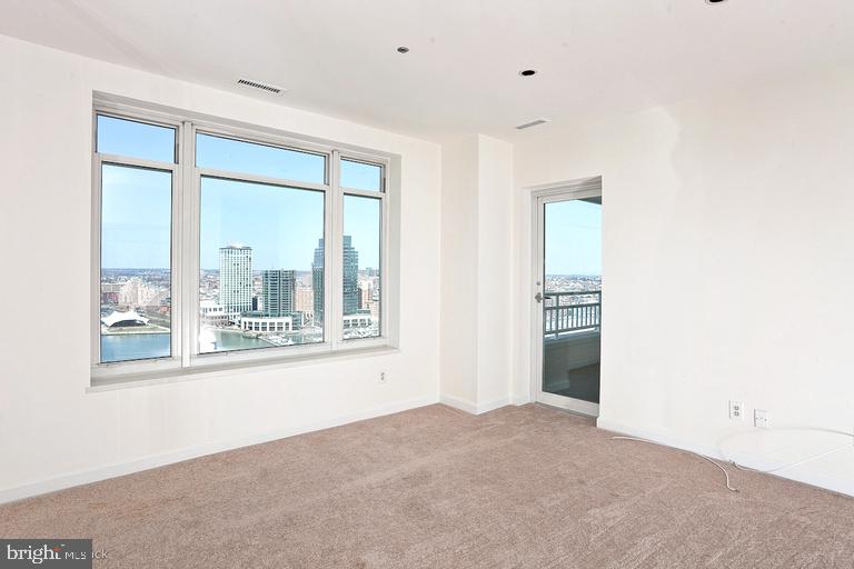 HARBORVIEW - Residential Lease