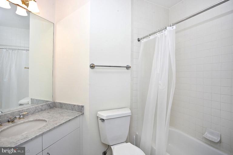 HARBORVIEW - Residential Lease