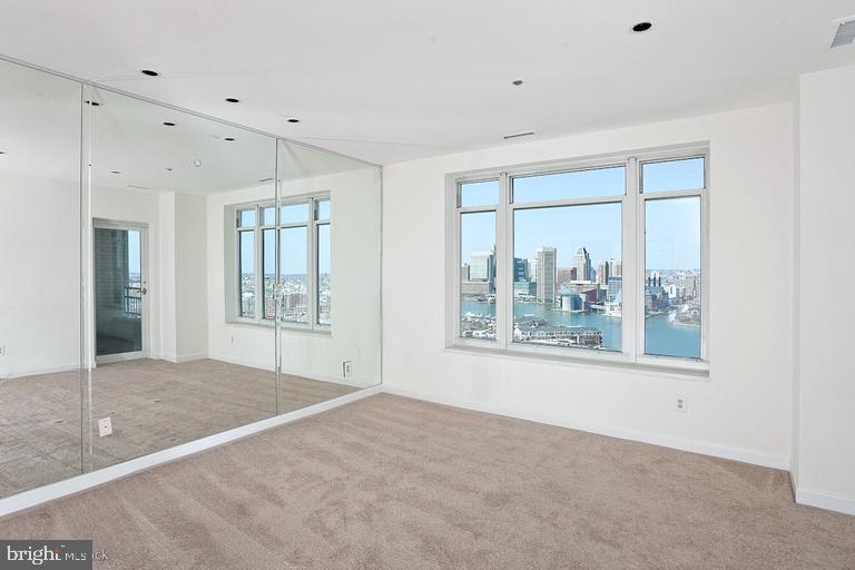 HARBORVIEW - Residential Lease