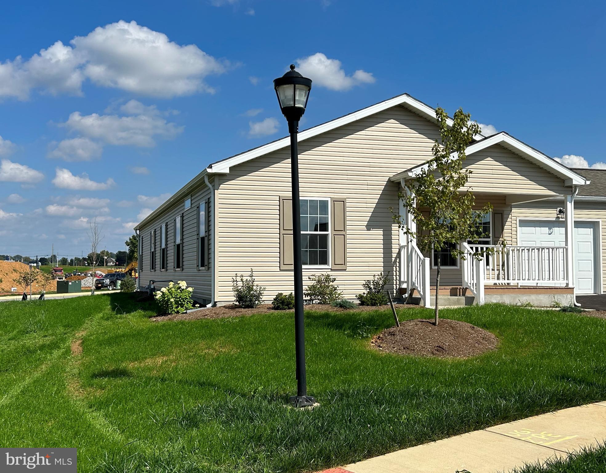 466 EASTWOOD LANE
