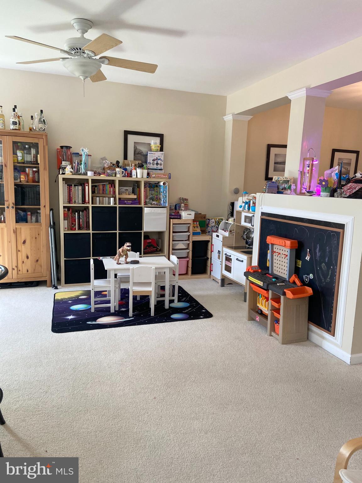 AUTUMN CHASE HUNT - Residential Lease