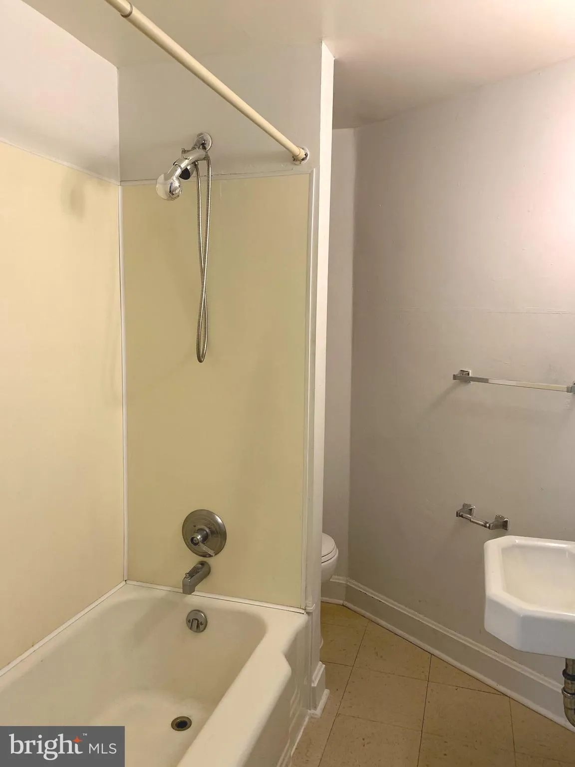 Hagerstown, Maryland 21740, United States, 2 Bedrooms Bedrooms, ,1 BathroomBathrooms,Residential,Active,129312