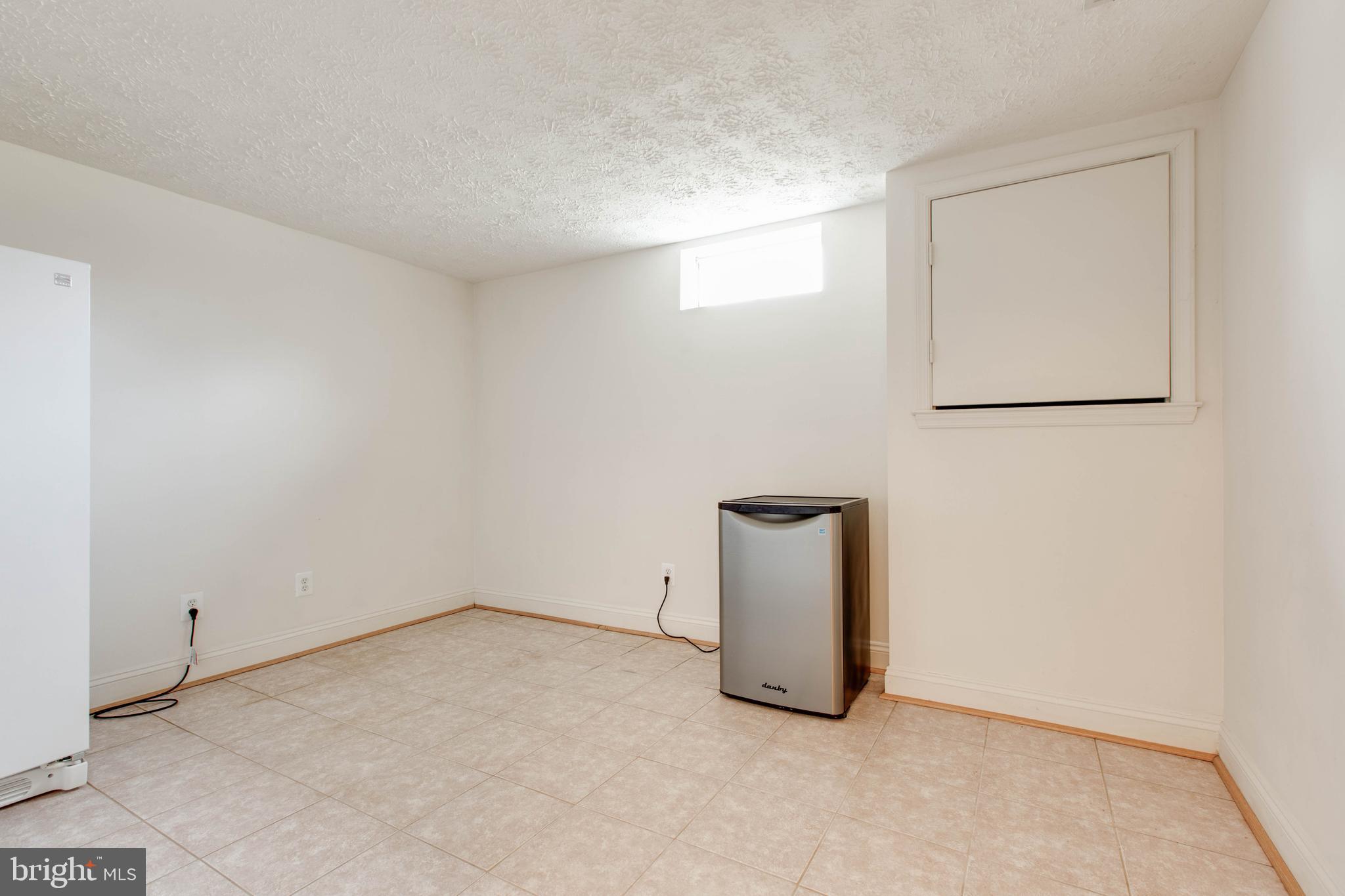 SUNNY FIELD ESTATES - Residential