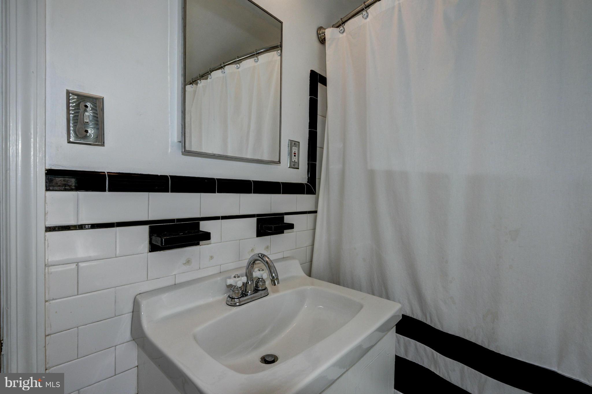 SUDBROOK HILL - Residential