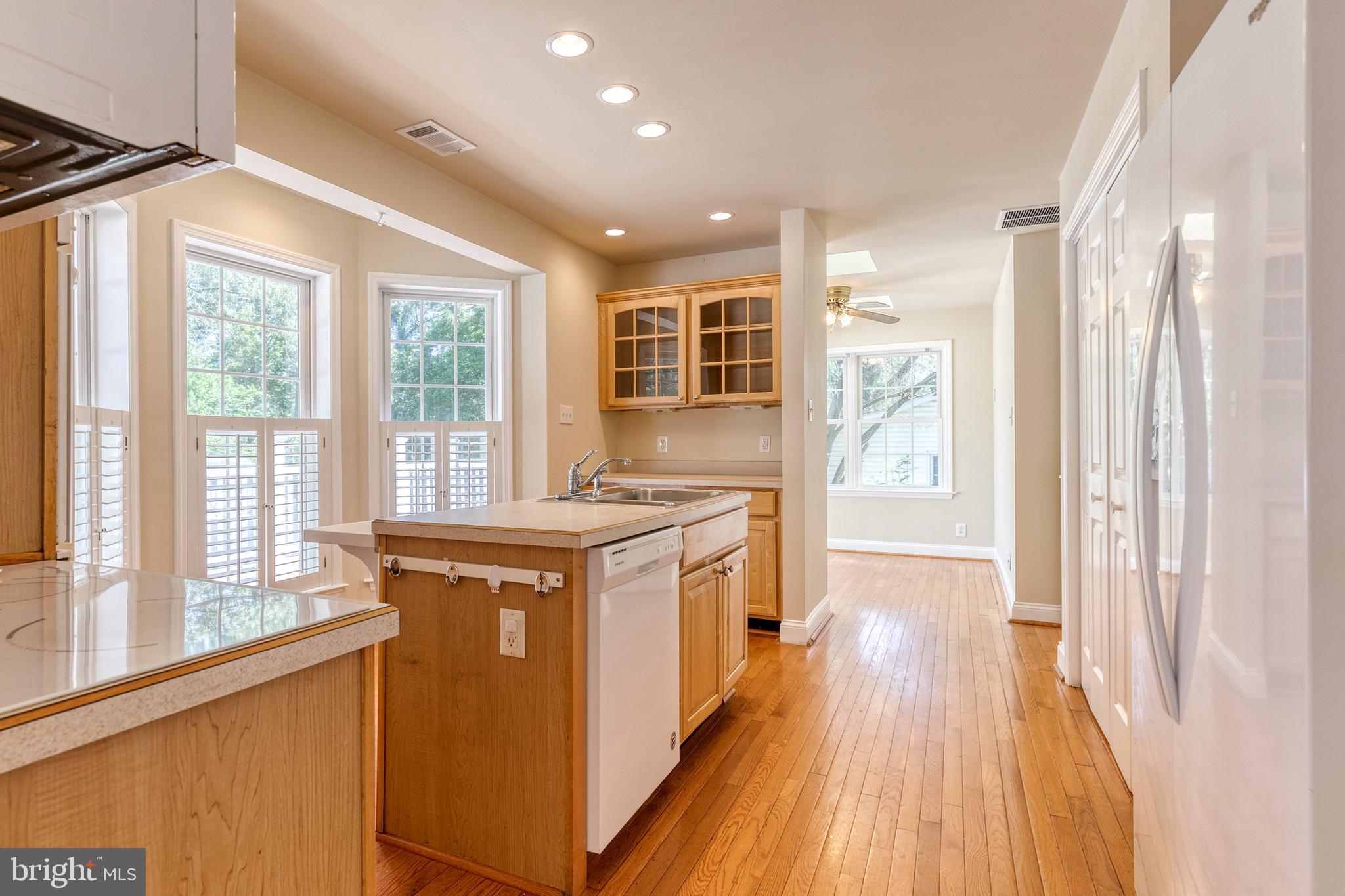 HUNTERS HARBOR - Residential