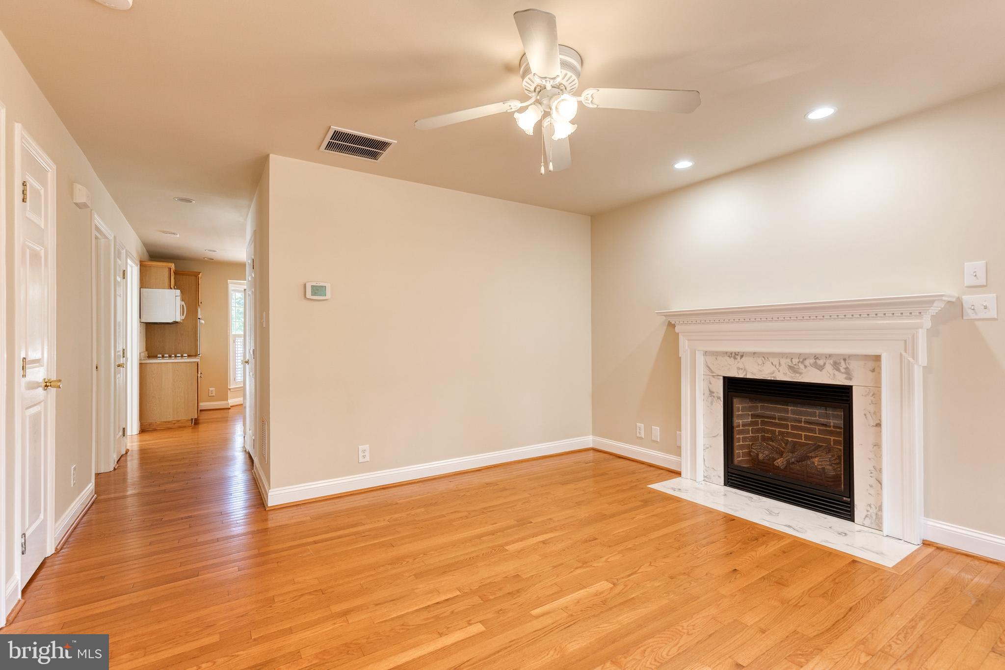 HUNTERS HARBOR - Residential