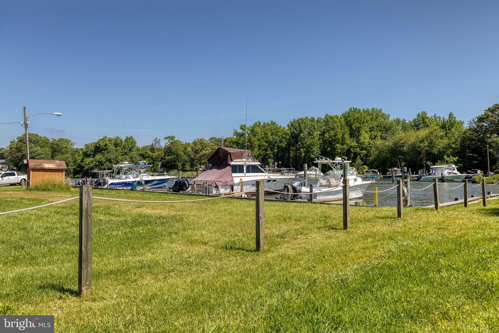 HUNTERS HARBOR - Residential