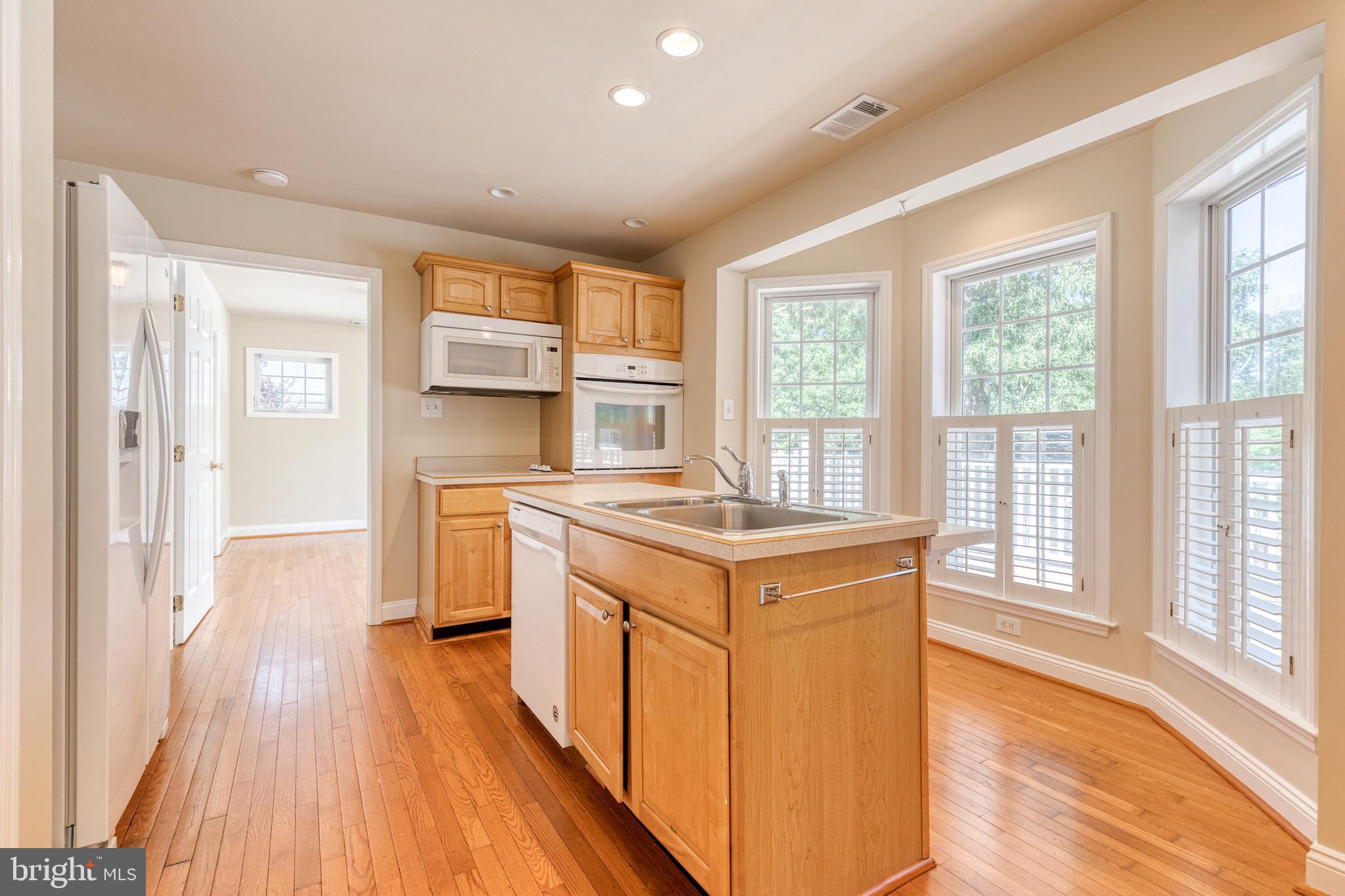 HUNTERS HARBOR - Residential