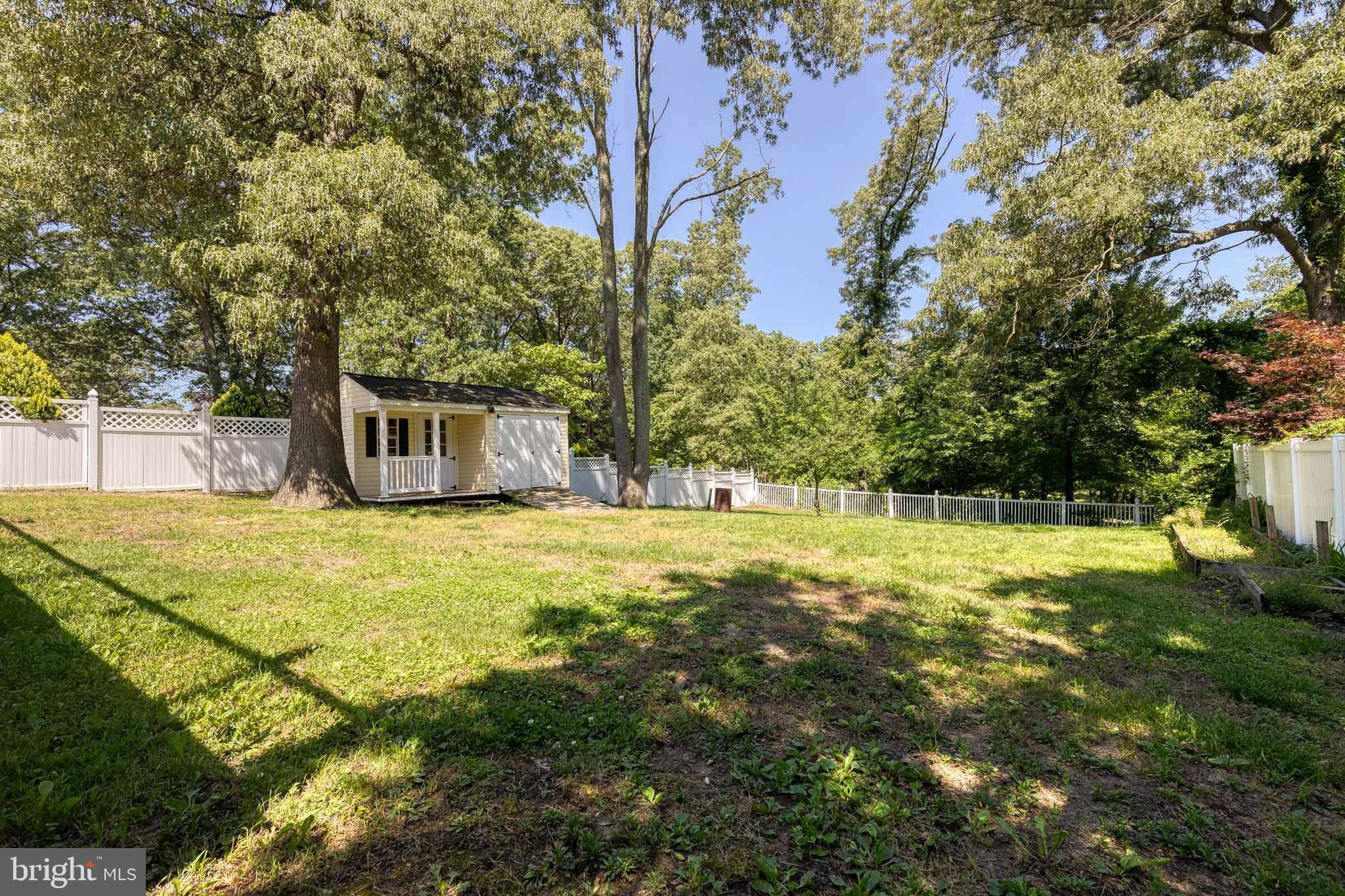 HUNTERS HARBOR - Residential