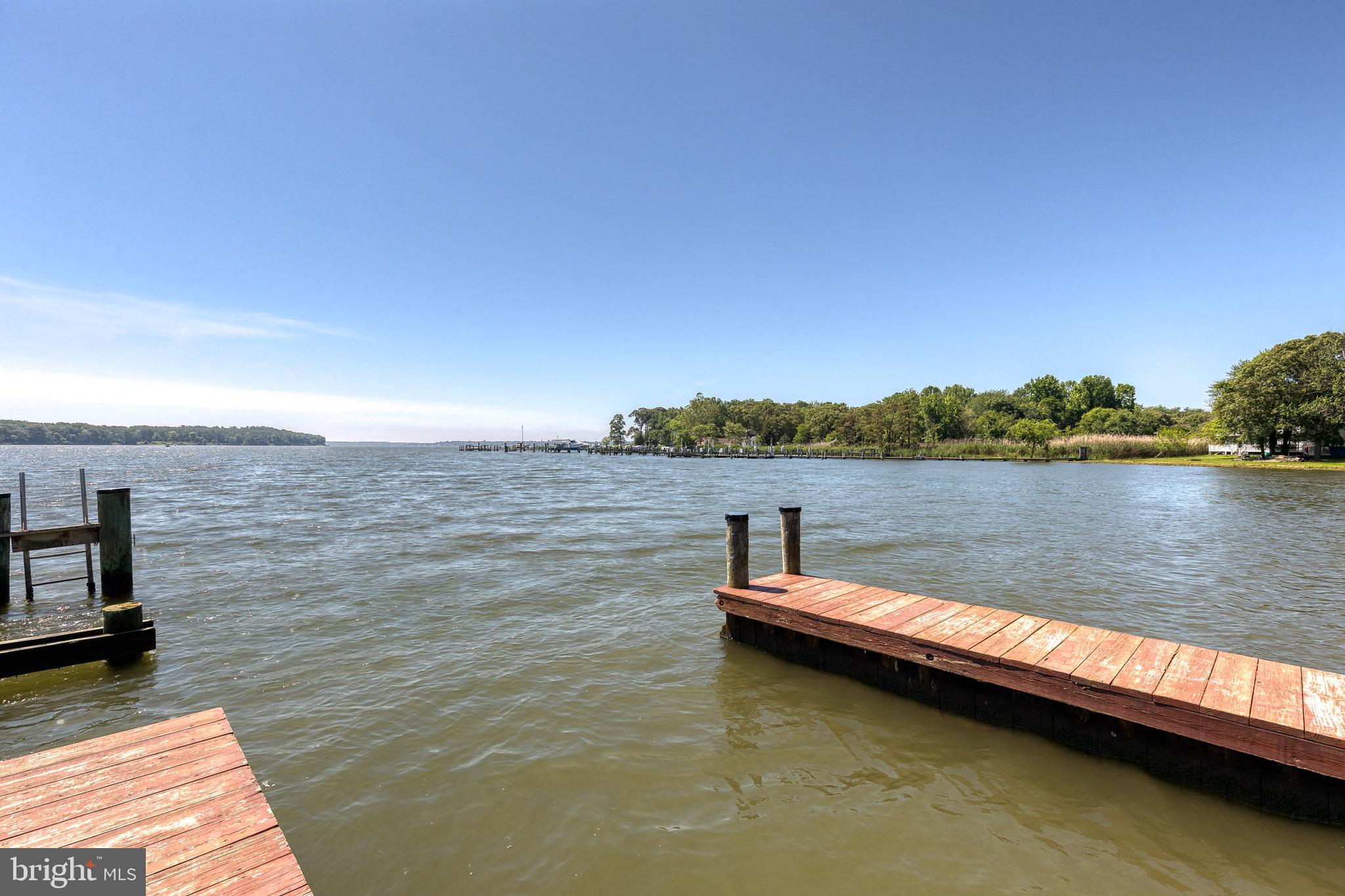 HUNTERS HARBOR - Residential