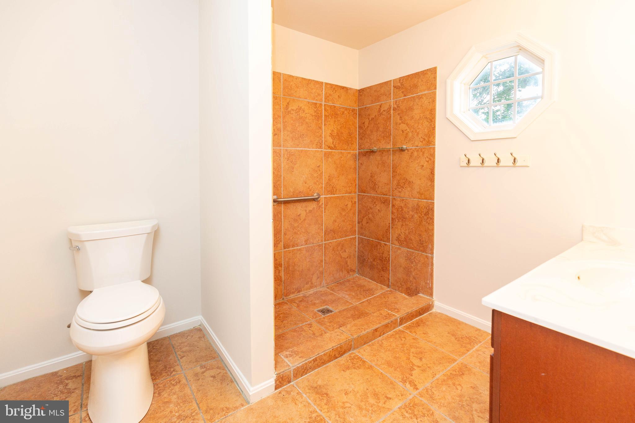 OAK CREST FARM - Residential