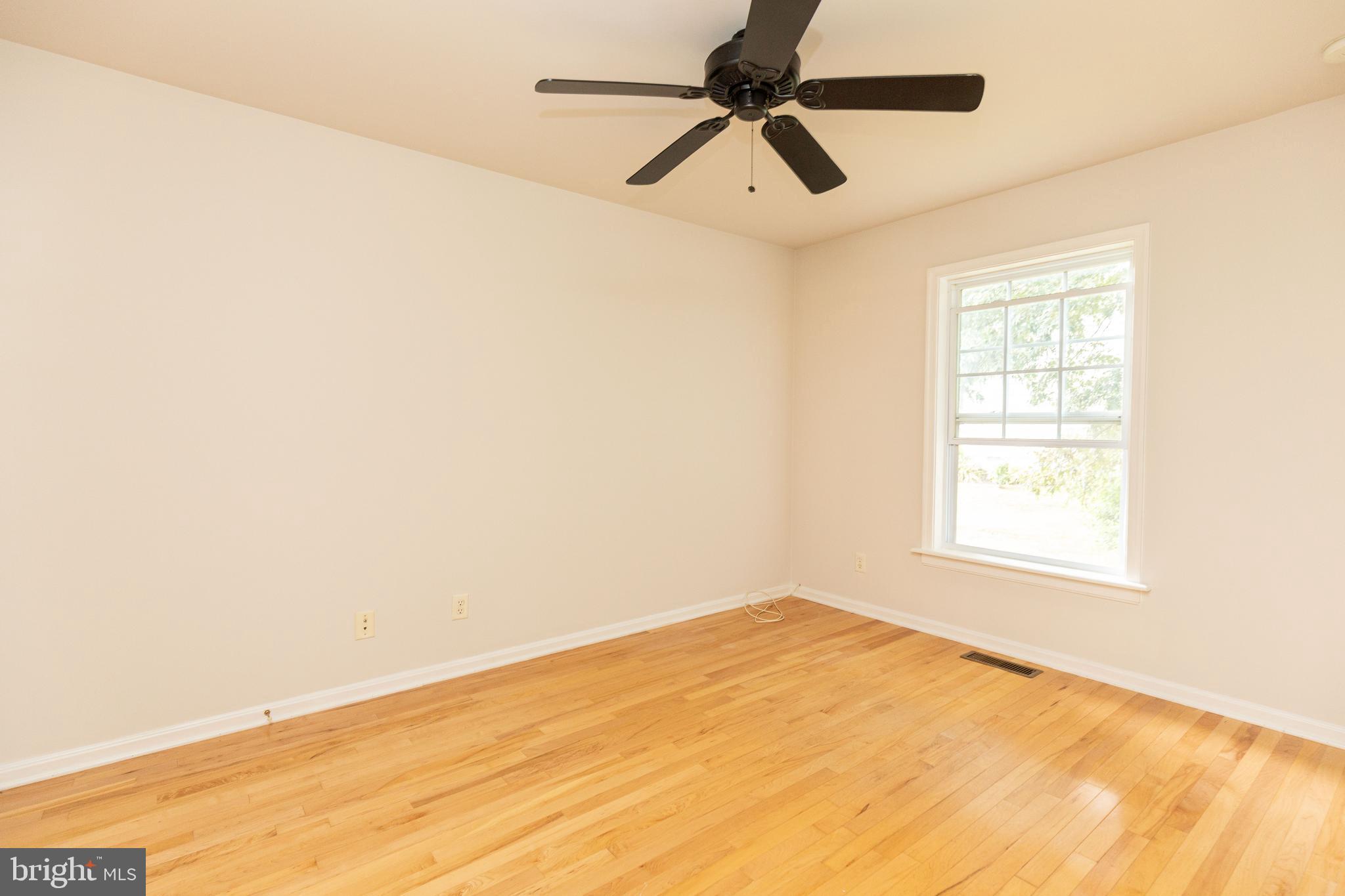 OAK CREST FARM - Residential