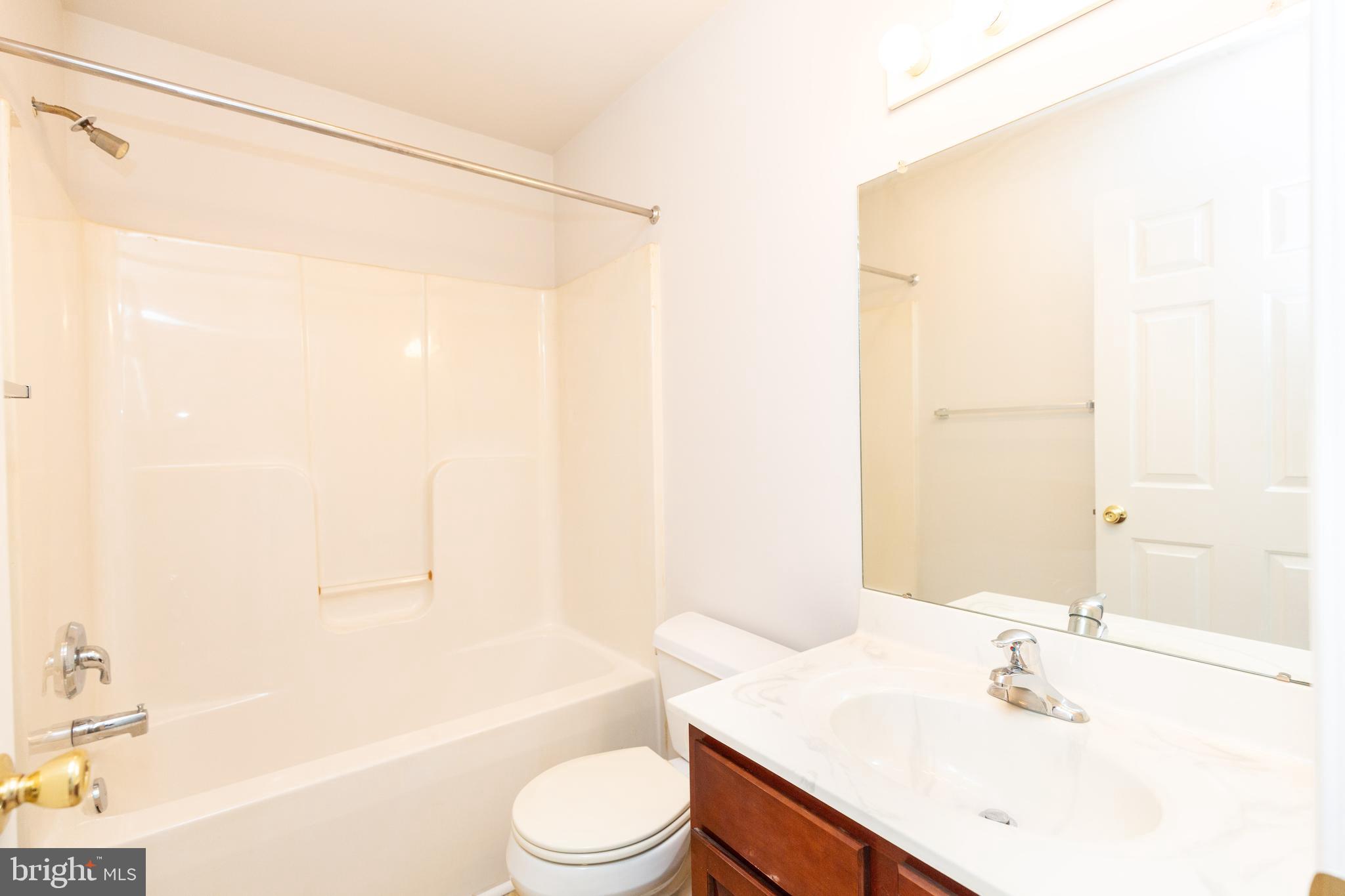 OAK CREST FARM - Residential