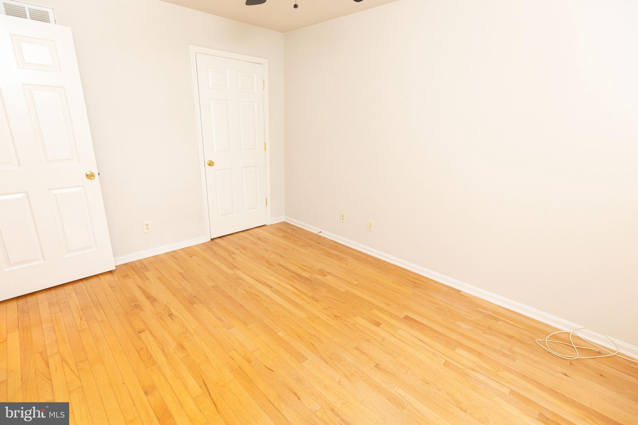 OAK CREST FARM - Residential