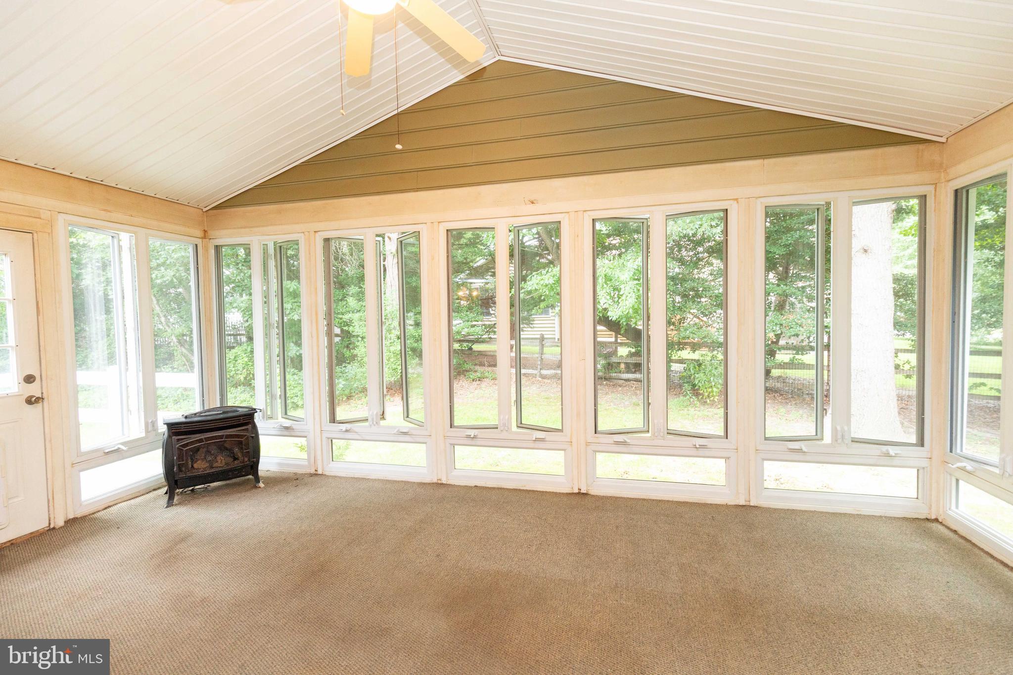 OAK CREST FARM - Residential