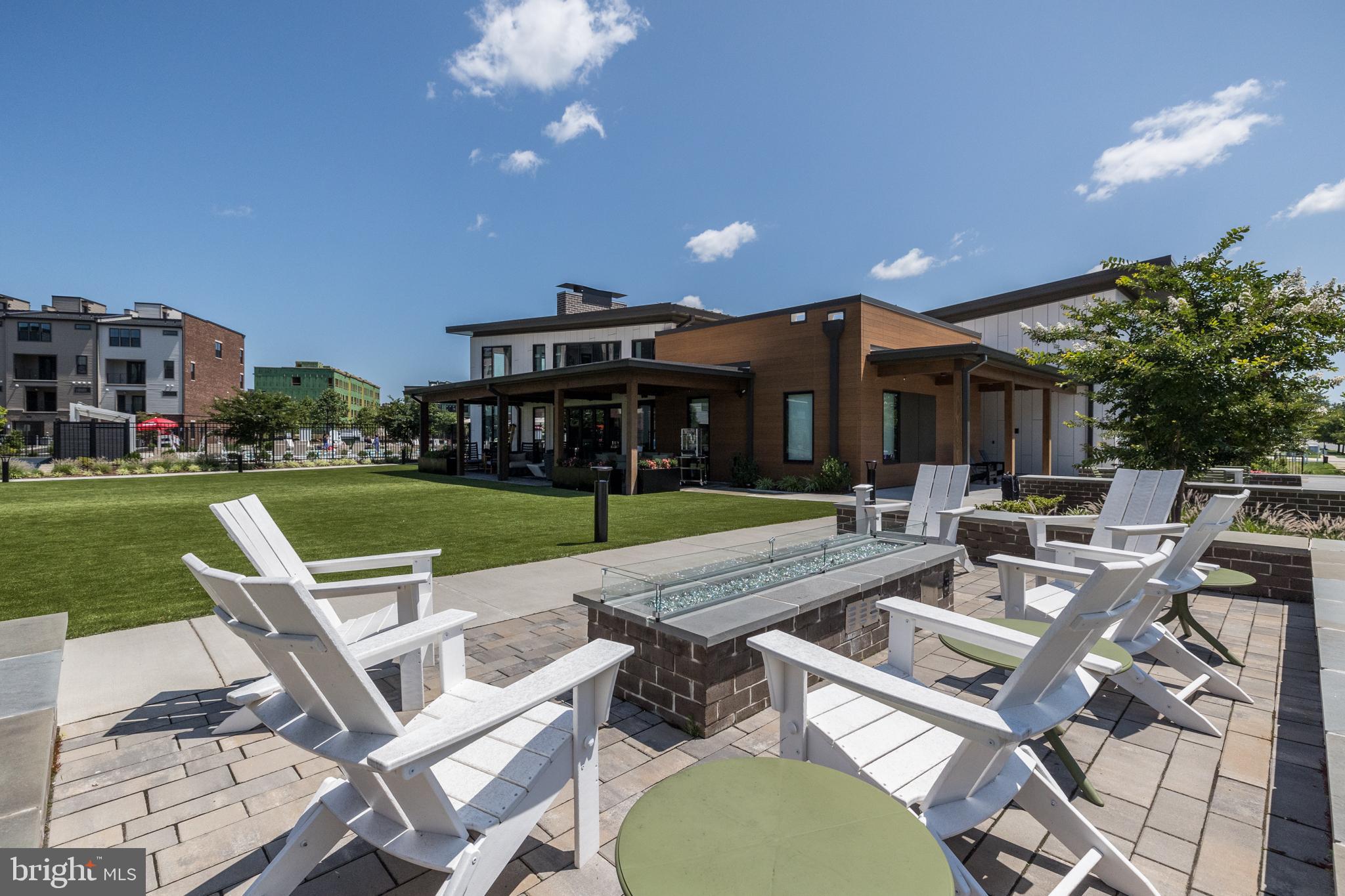 METRO WALK AT MOOREFIELD STATION - Residential