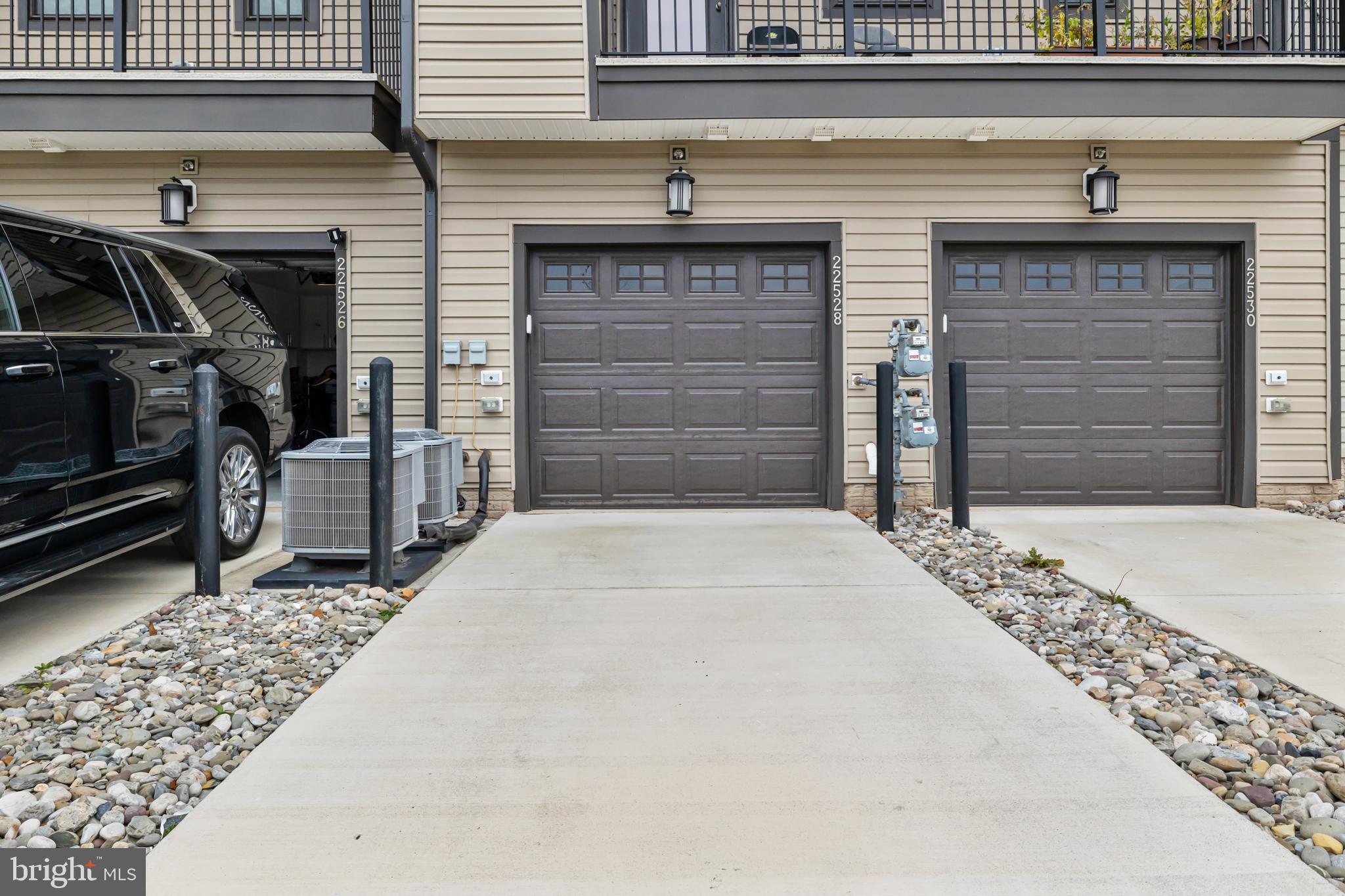METRO WALK AT MOOREFIELD STATION - Residential