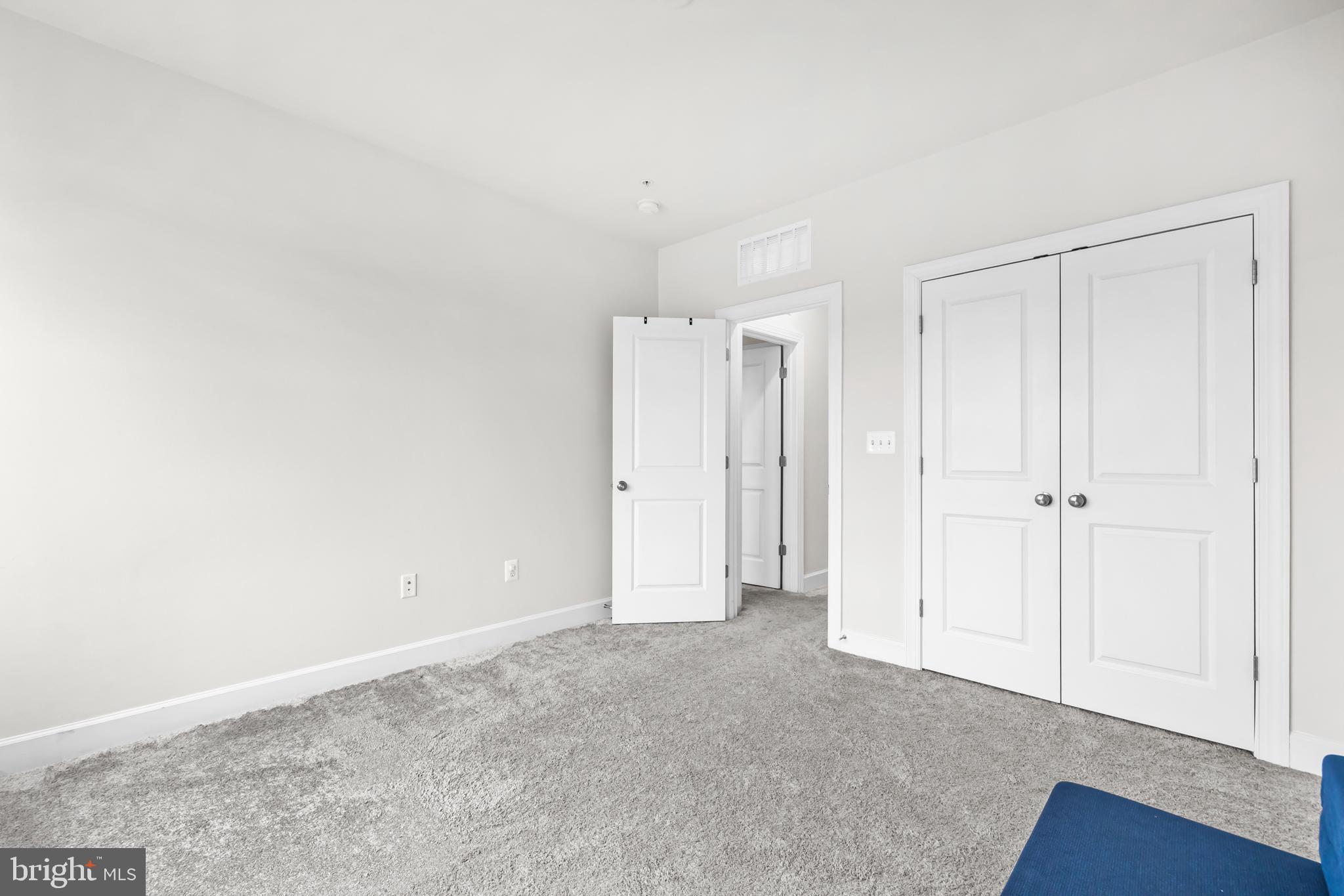 METRO WALK AT MOOREFIELD STATION - Residential