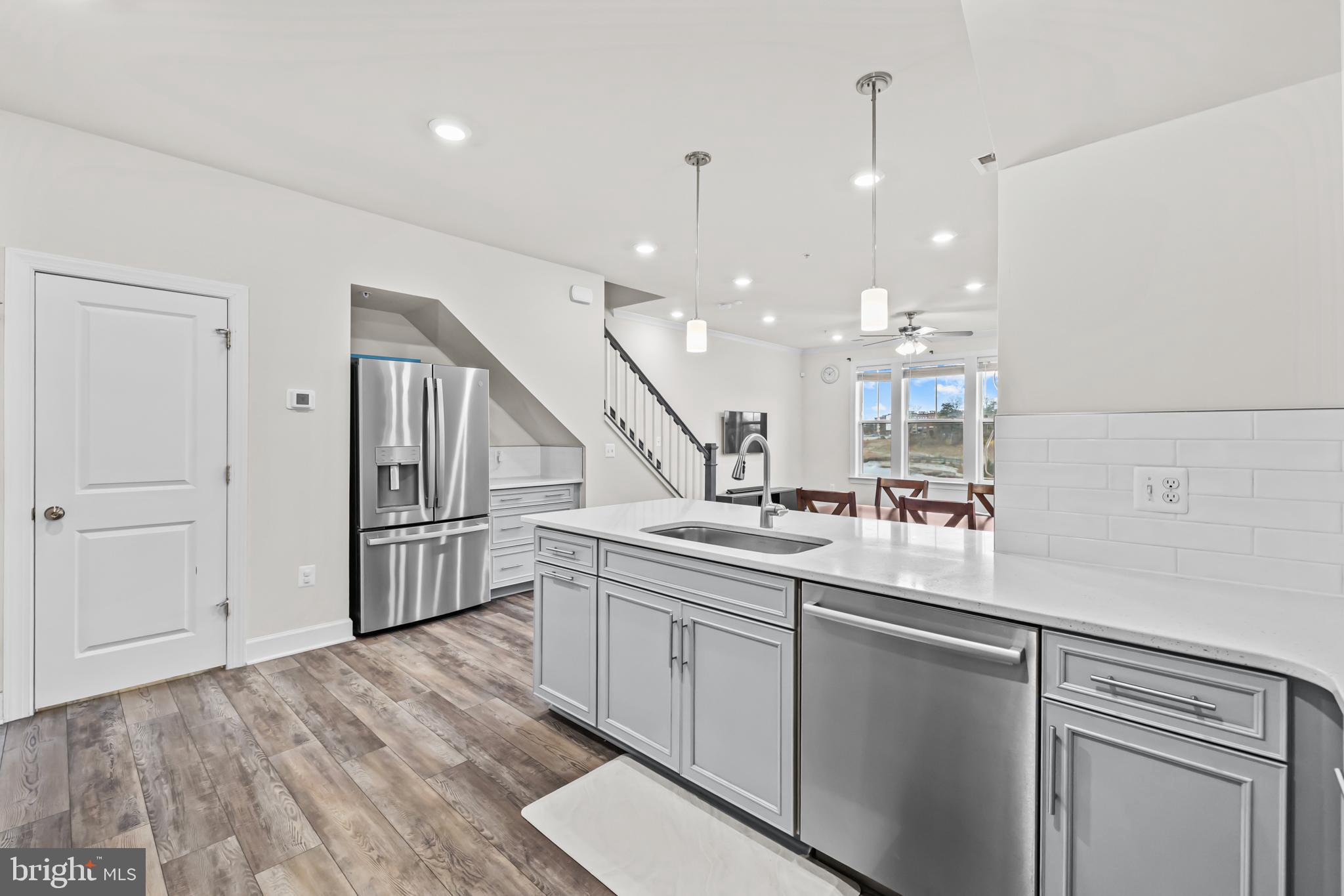 METRO WALK AT MOOREFIELD STATION - Residential