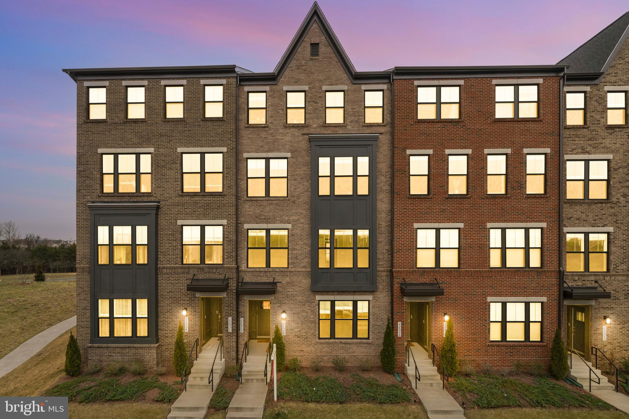 METRO WALK AT MOOREFIELD STATION - Residential