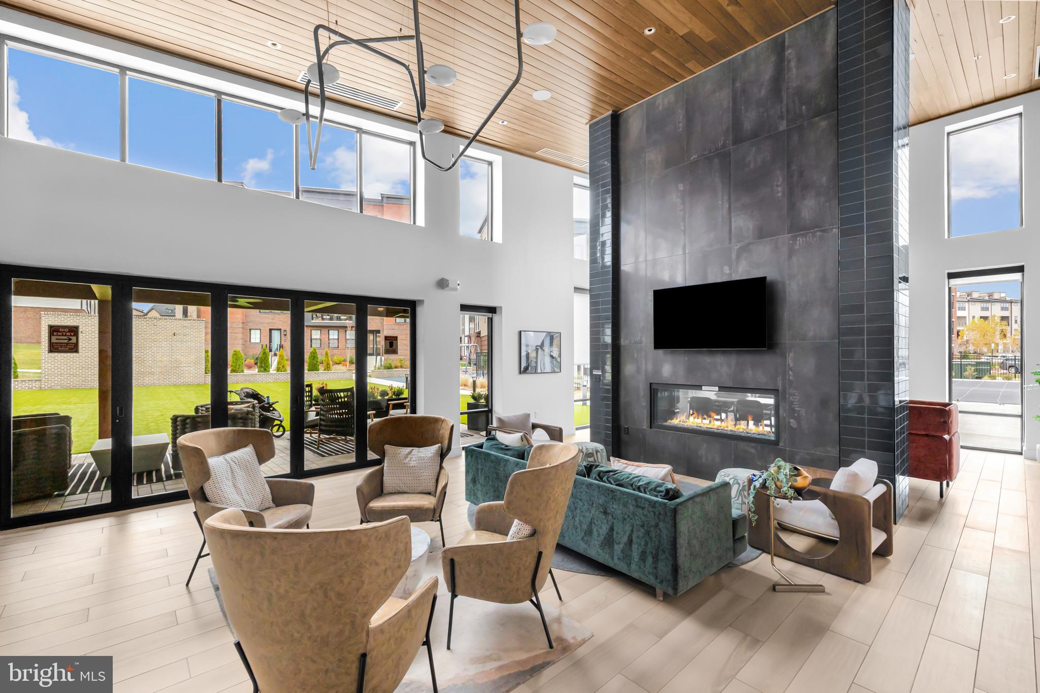 METRO WALK AT MOOREFIELD STATION - Residential