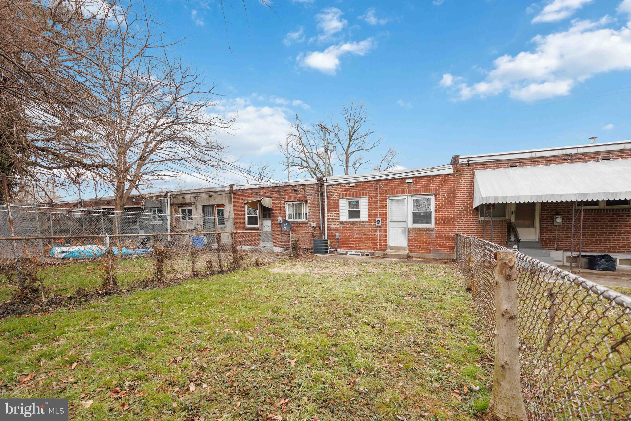 PHILADELPHIA (SOUTHWEST) - Residential