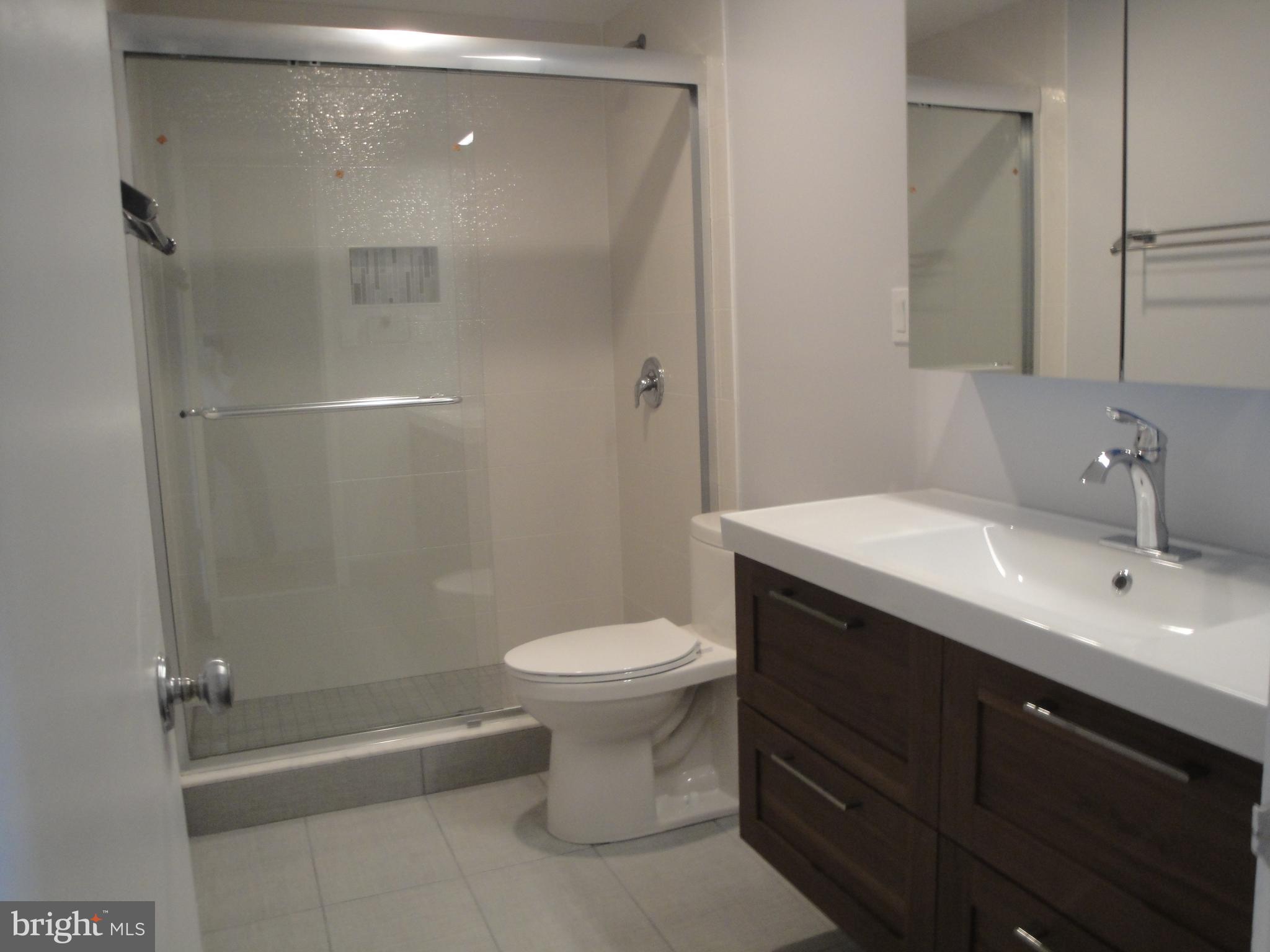 ROTONDA - Residential Lease