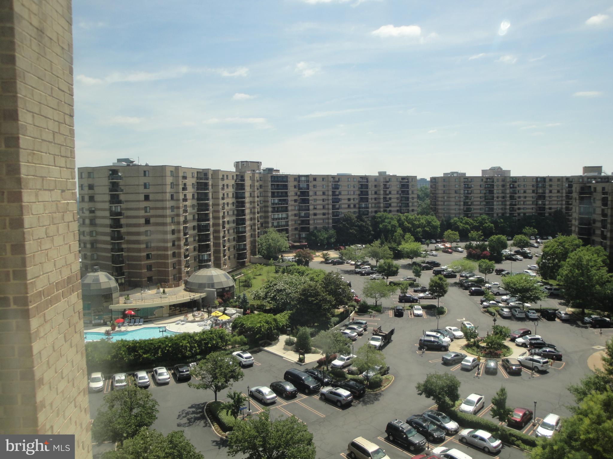 ROTONDA - Residential Lease