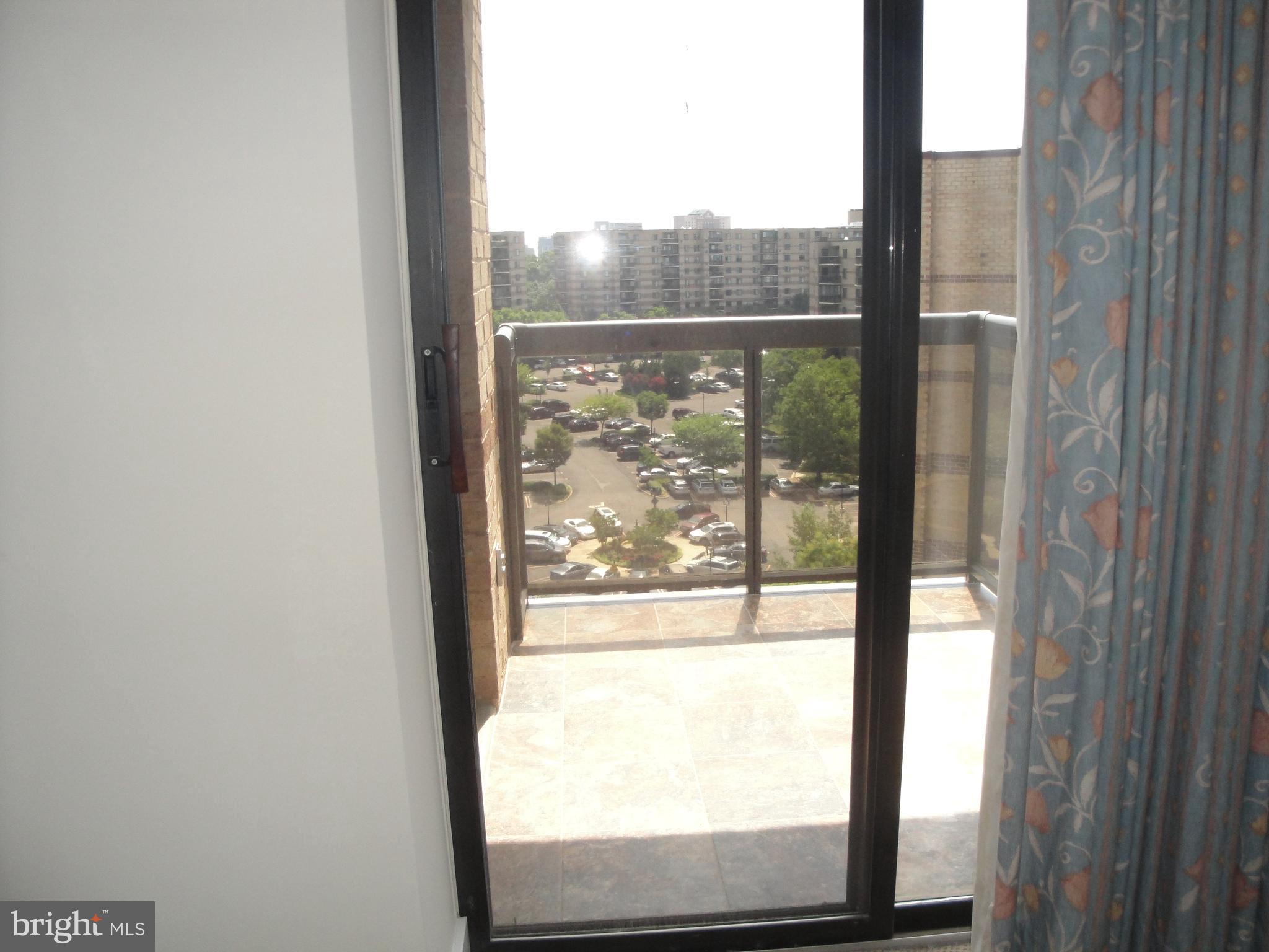 ROTONDA - Residential Lease