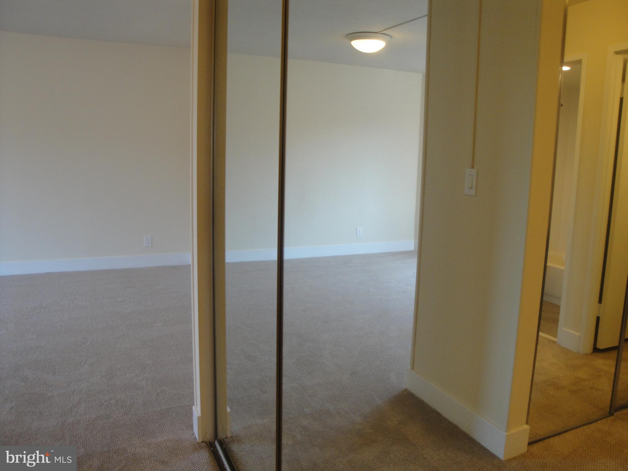 ROTONDA - Residential Lease