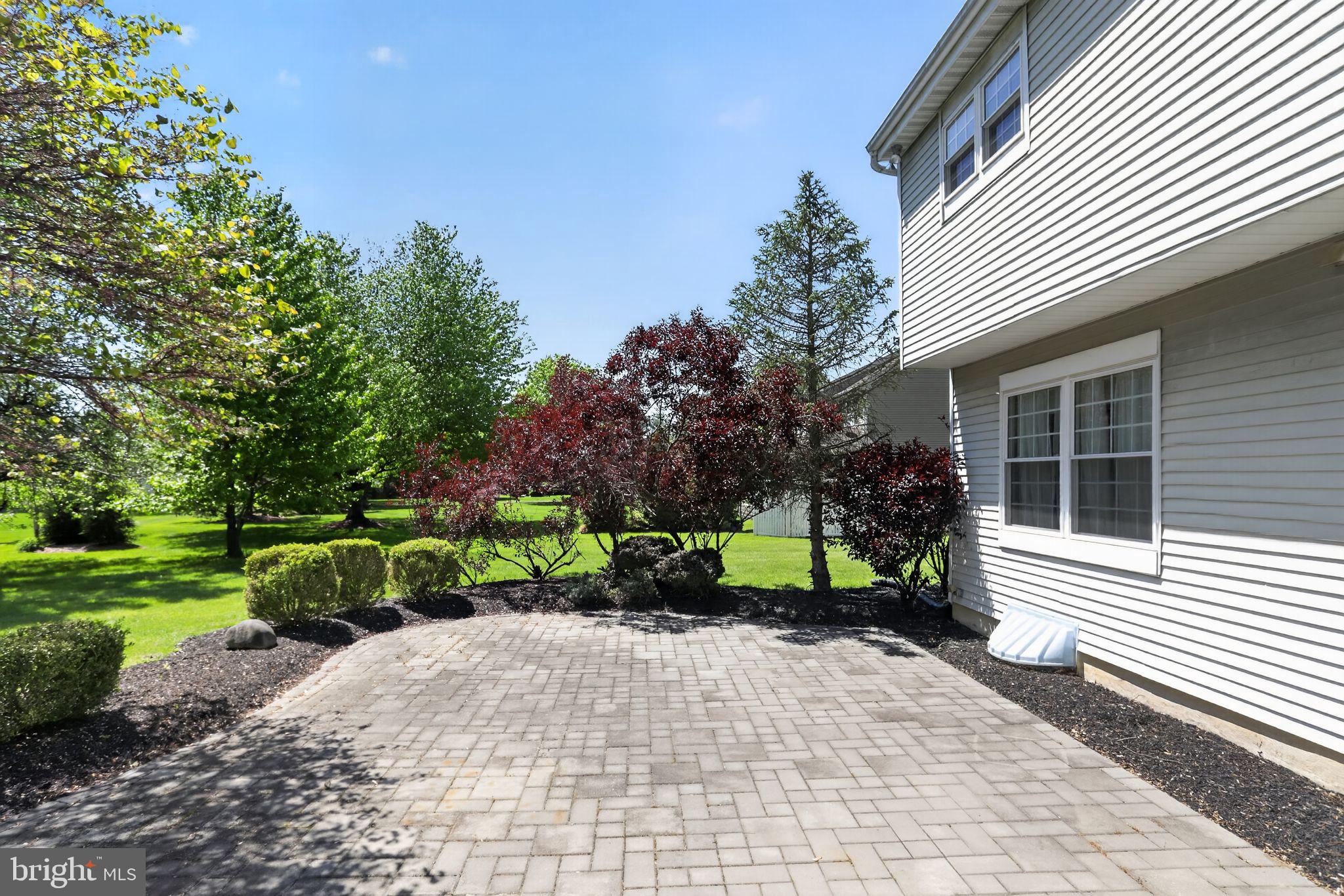 MALLARD POND - Residential
