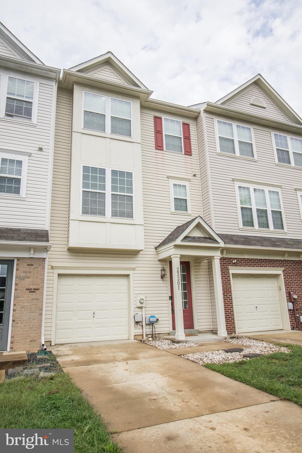 23201 FOXGLOVE STREET