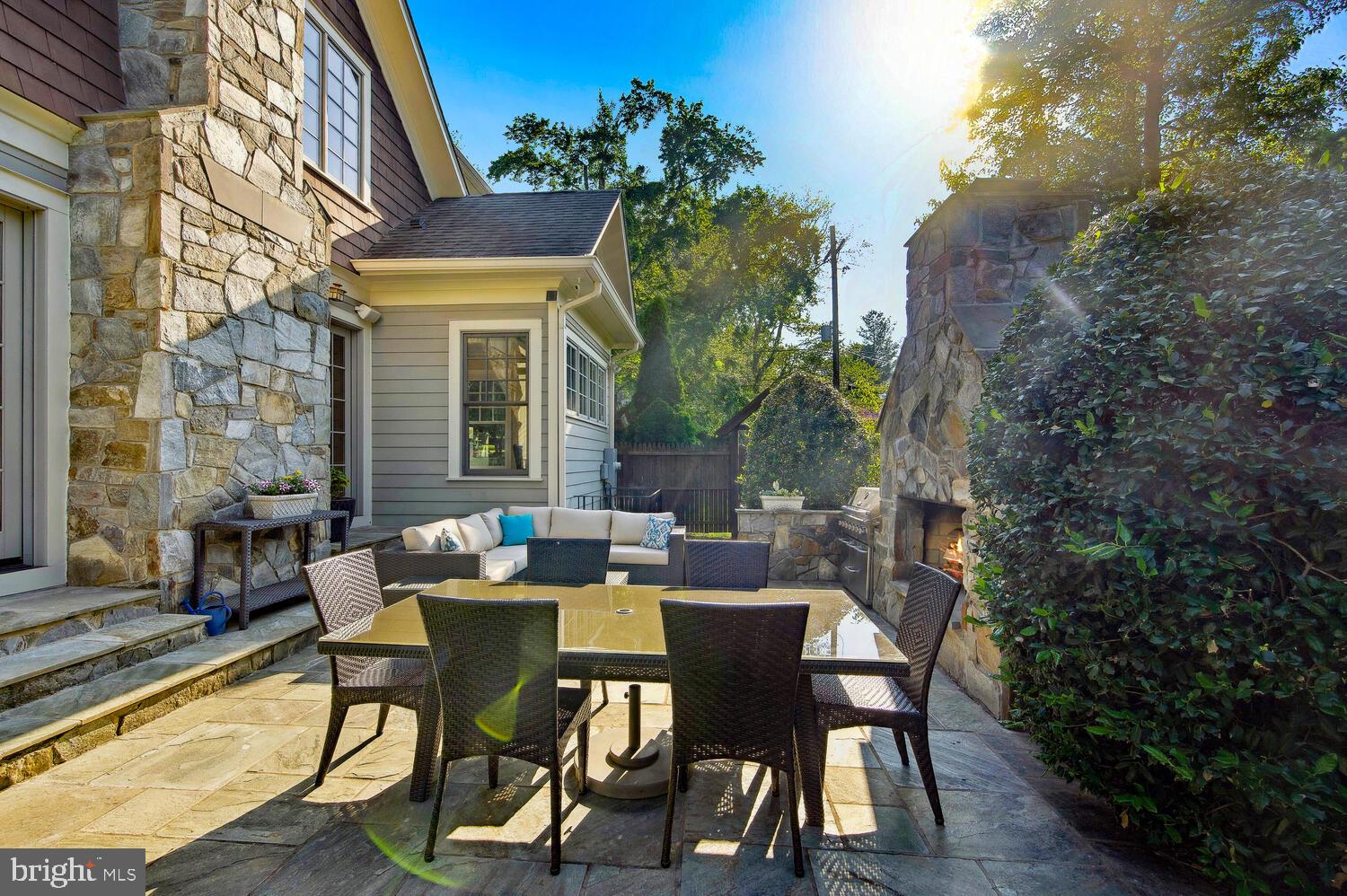 OAKWOOD KNOLLS - Residential