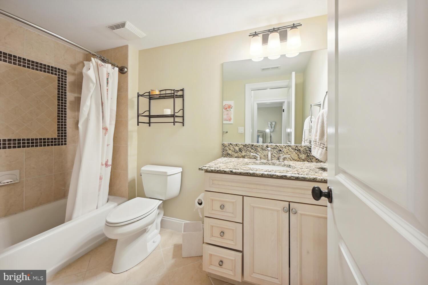 OAKWOOD KNOLLS - Residential