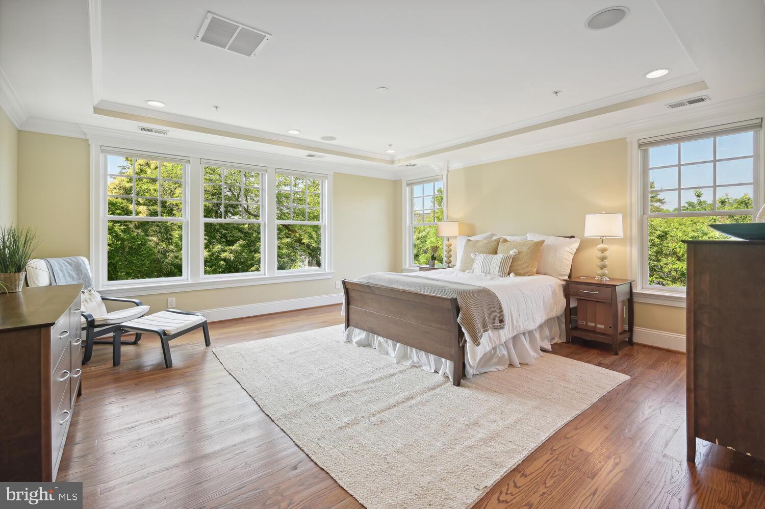 OAKWOOD KNOLLS - Residential