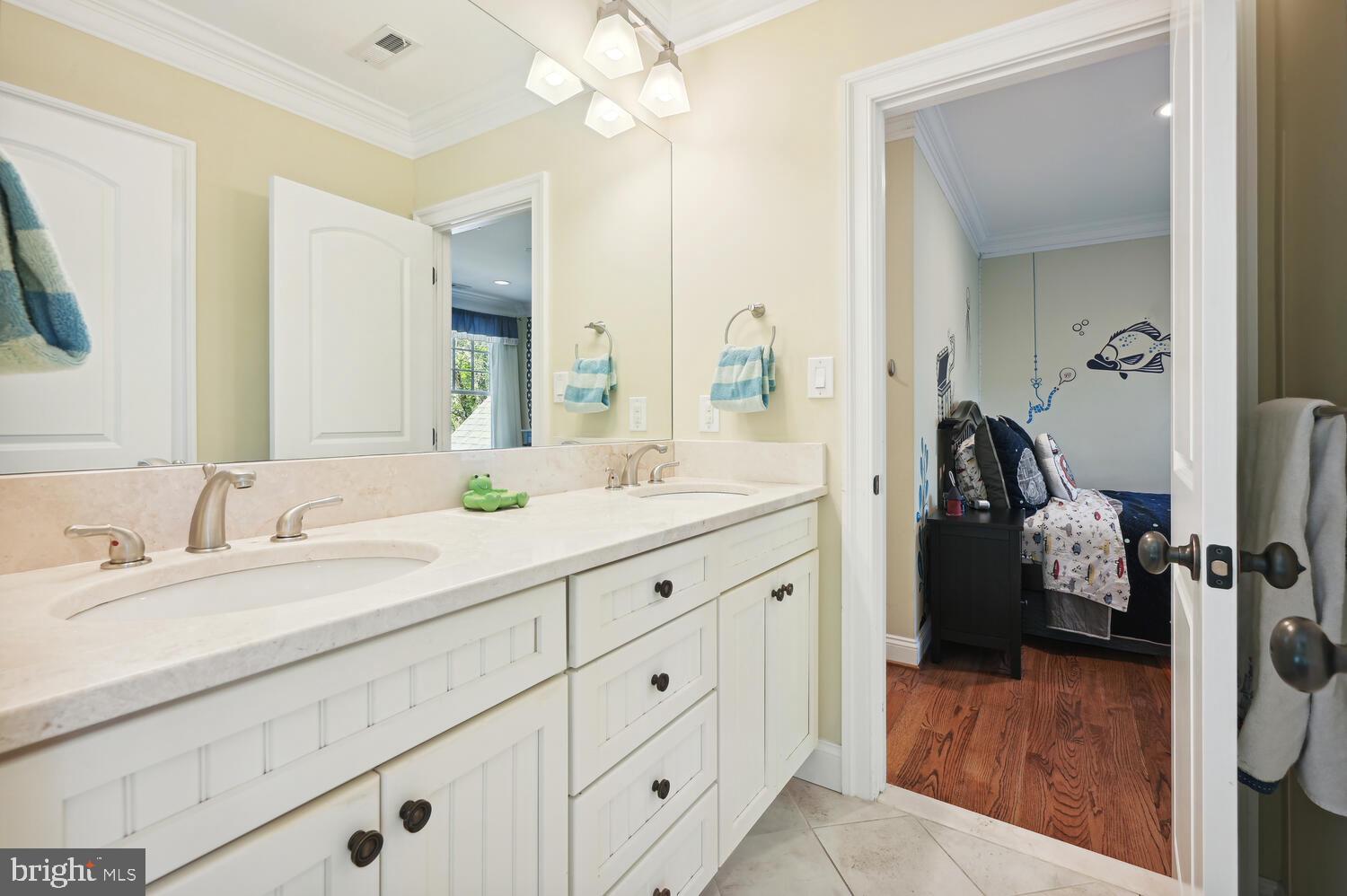 OAKWOOD KNOLLS - Residential