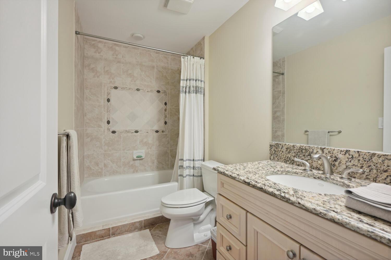 OAKWOOD KNOLLS - Residential