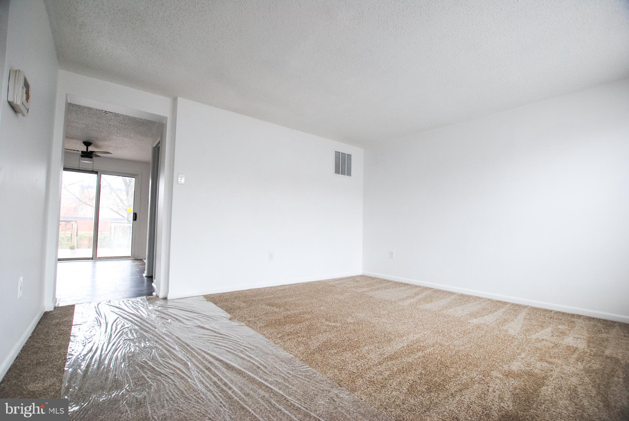 MIDDLE RIVER - Residential