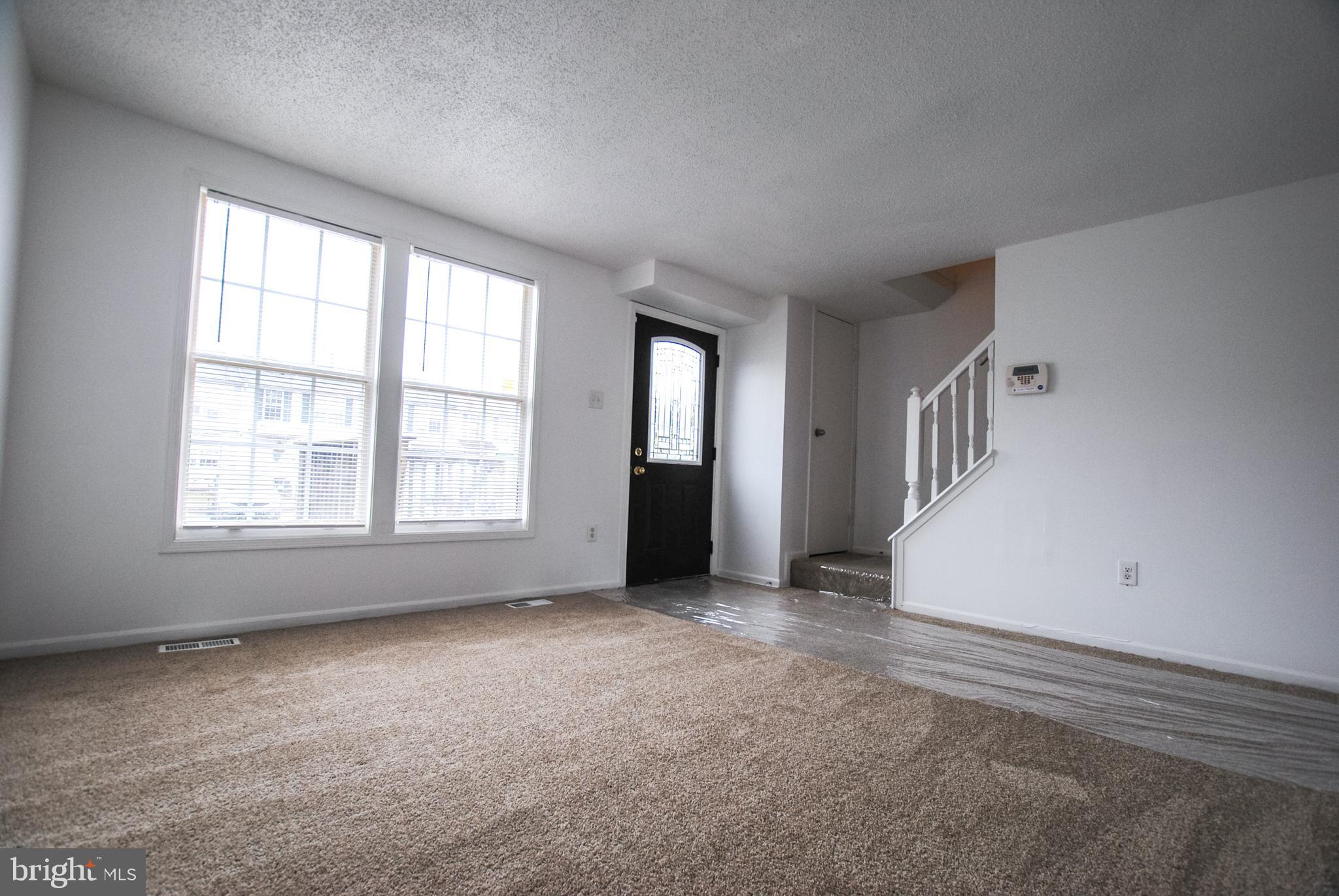 MIDDLE RIVER - Residential