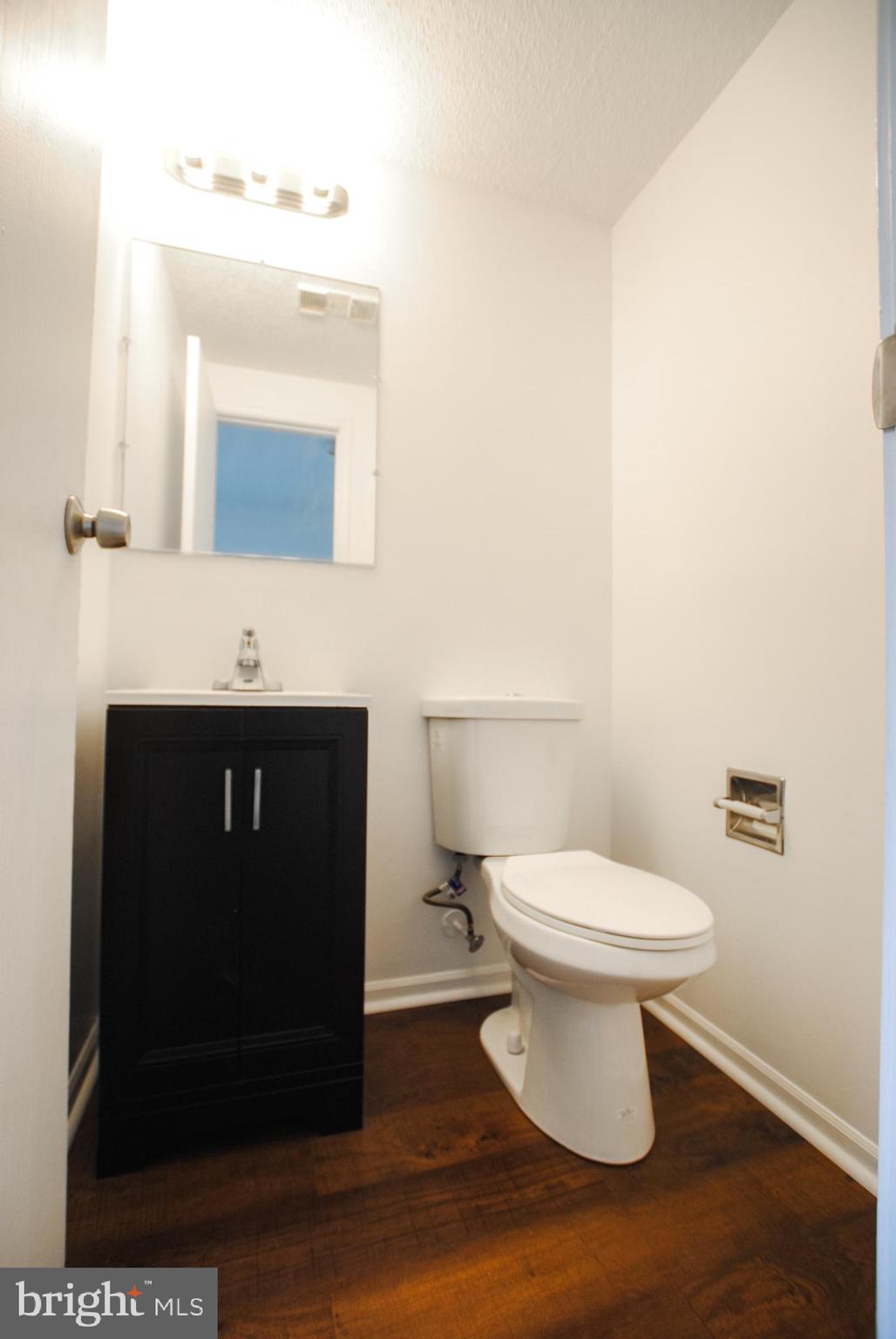 MIDDLE RIVER - Residential