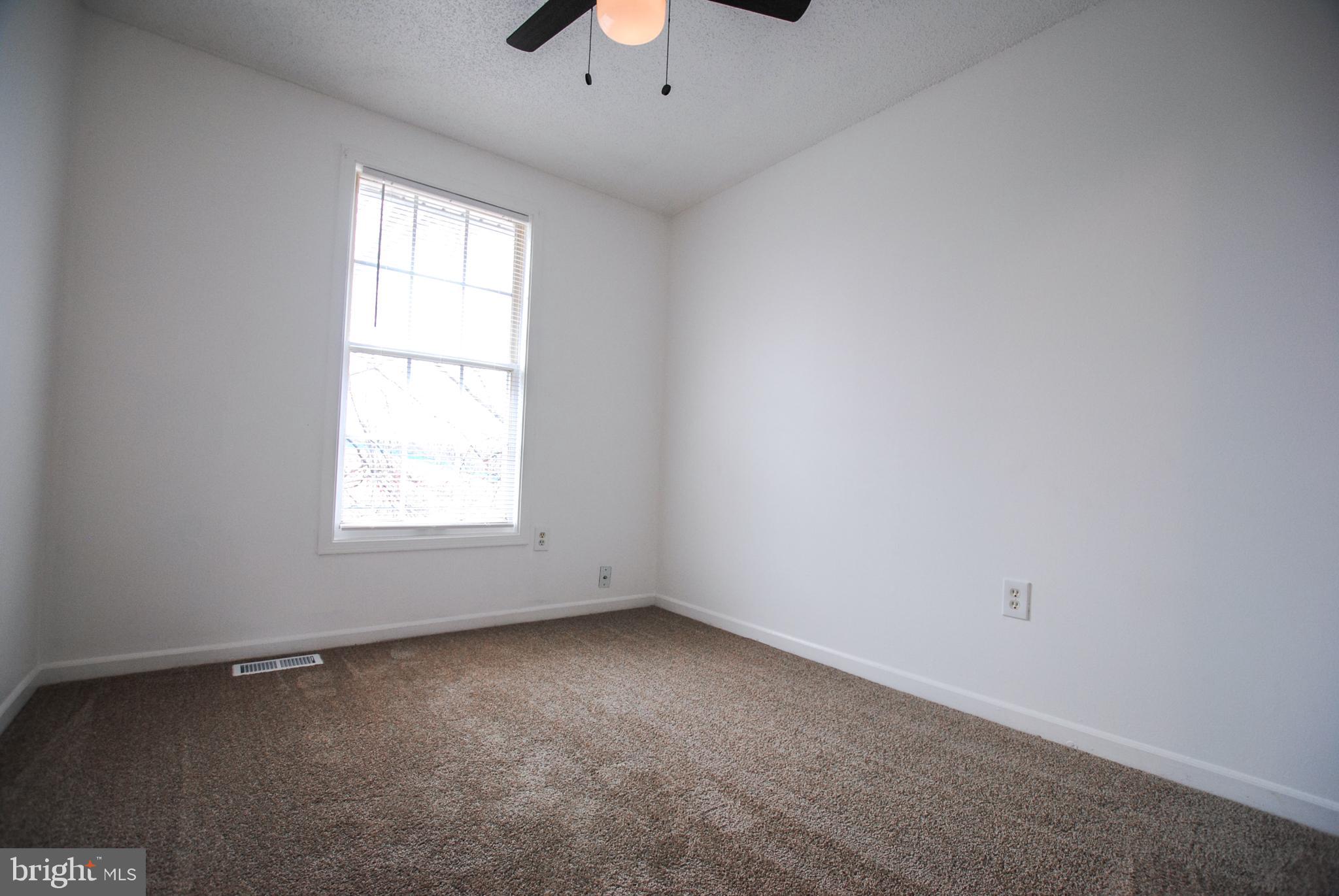 MIDDLE RIVER - Residential