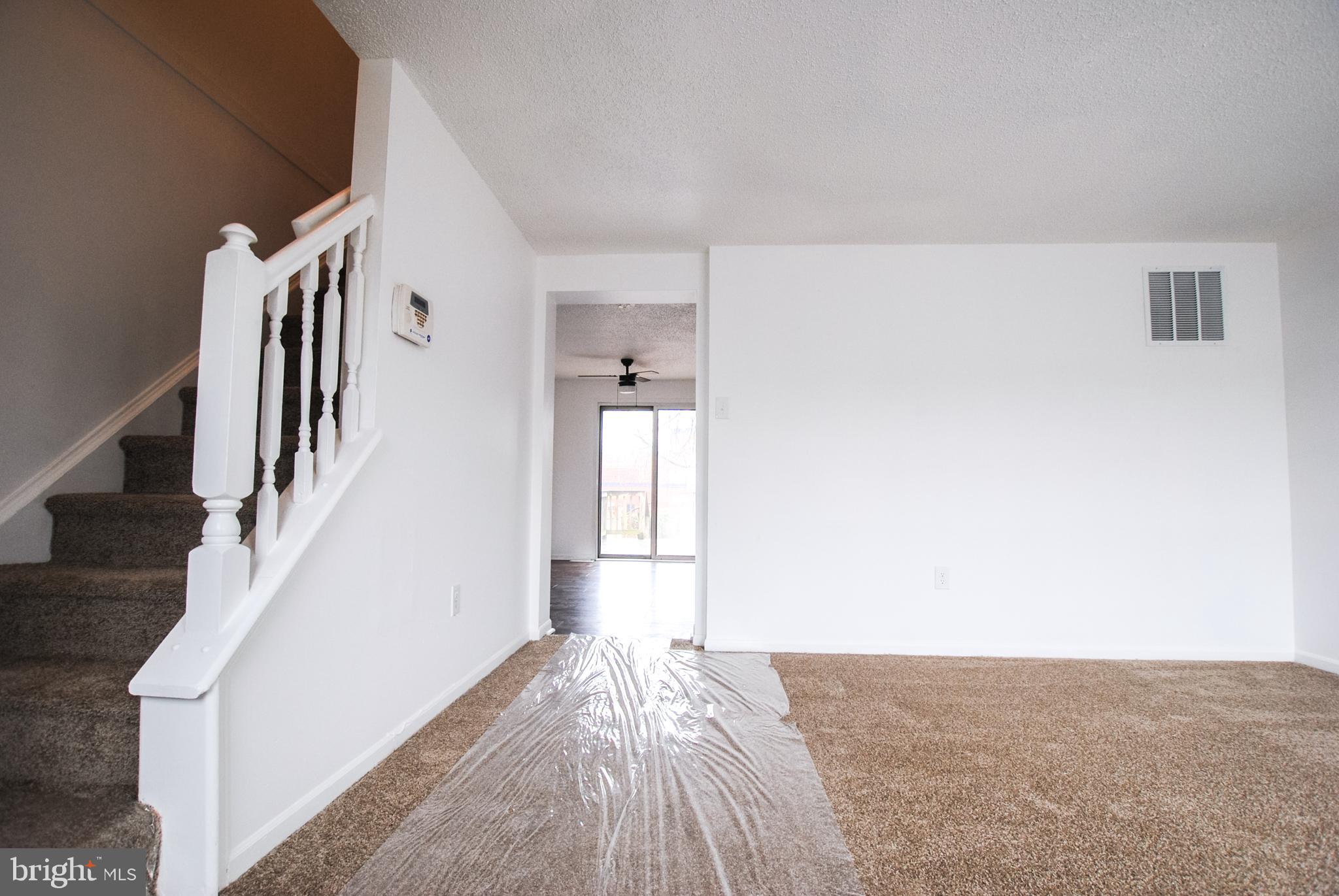 MIDDLE RIVER - Residential