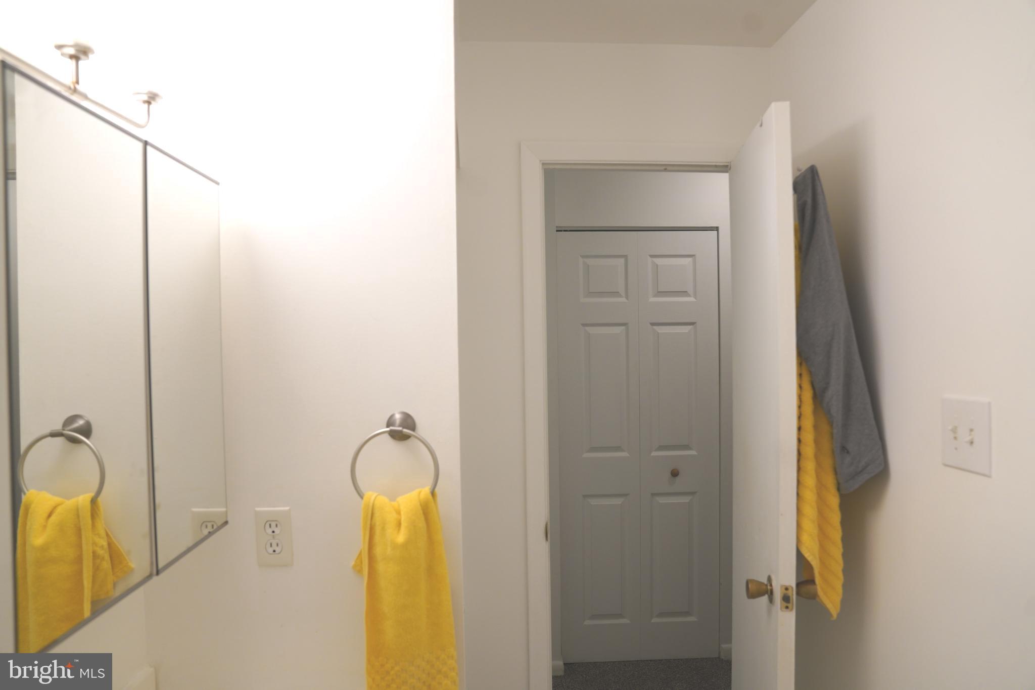 WHISKEY BOTTOM - Residential