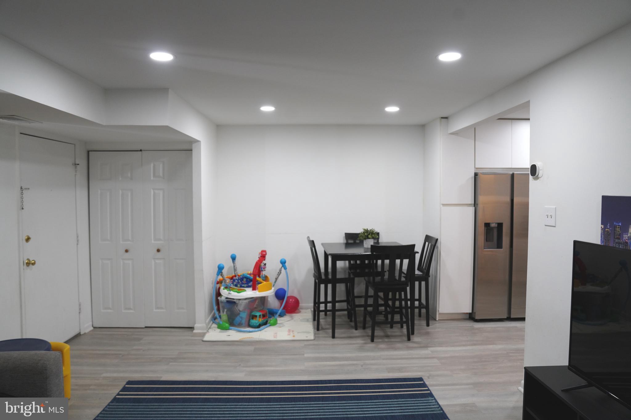 WHISKEY BOTTOM - Residential